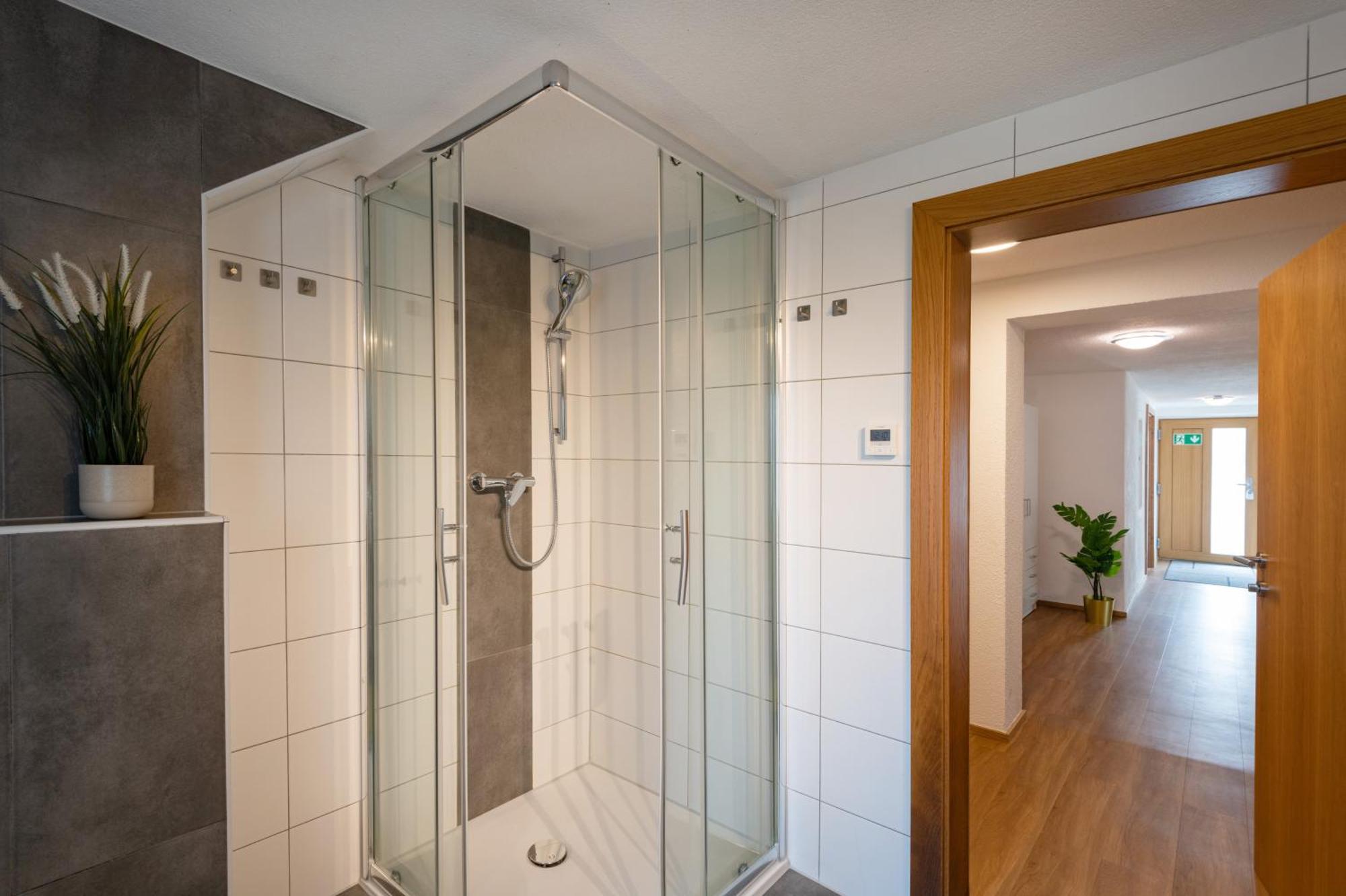 פוגן Modernes Apartment - 3 Schlafzimmer - 2 Kostenlose Parkplaetze מראה חיצוני תמונה