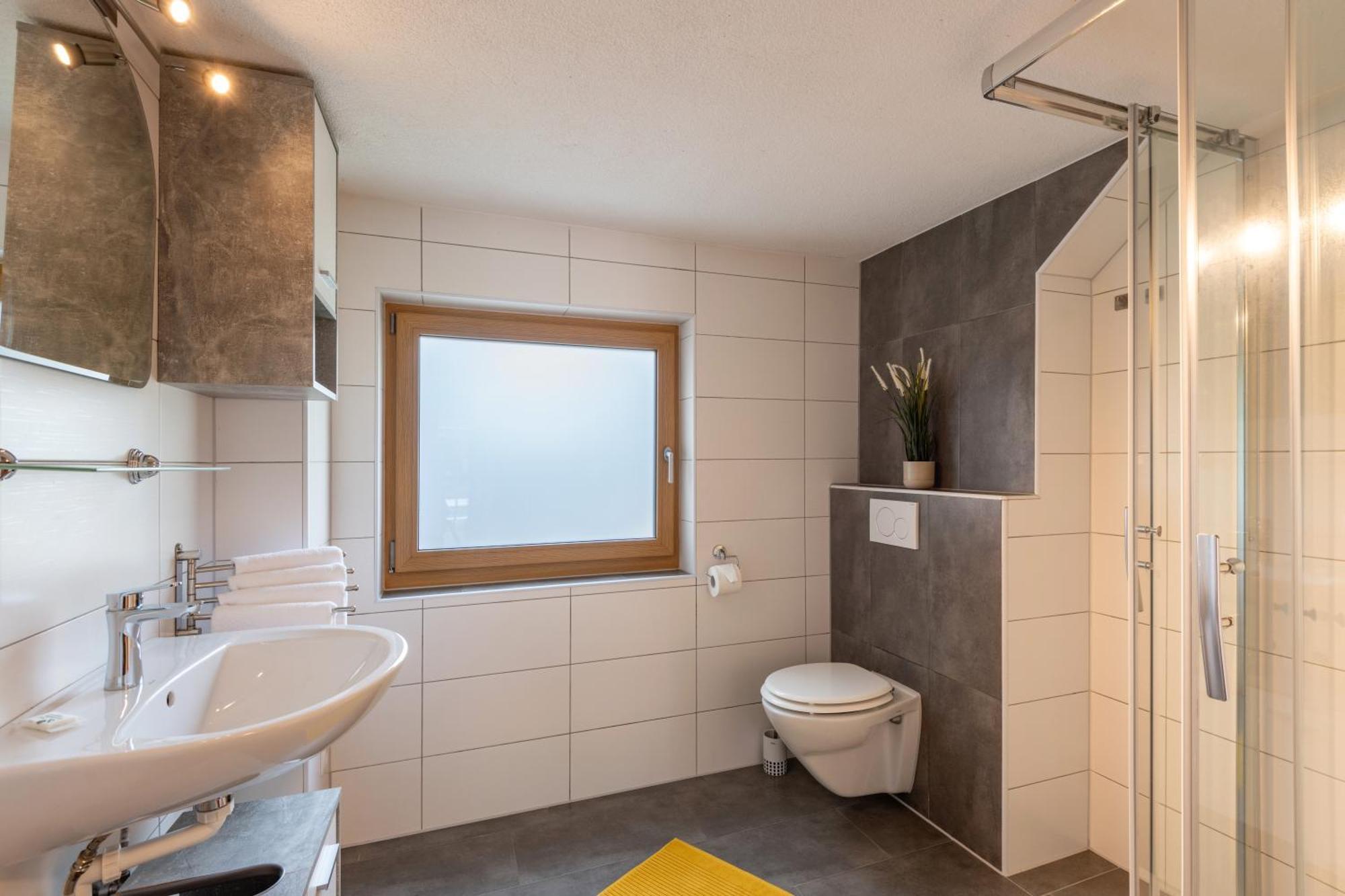 פוגן Modernes Apartment - 3 Schlafzimmer - 2 Kostenlose Parkplaetze מראה חיצוני תמונה